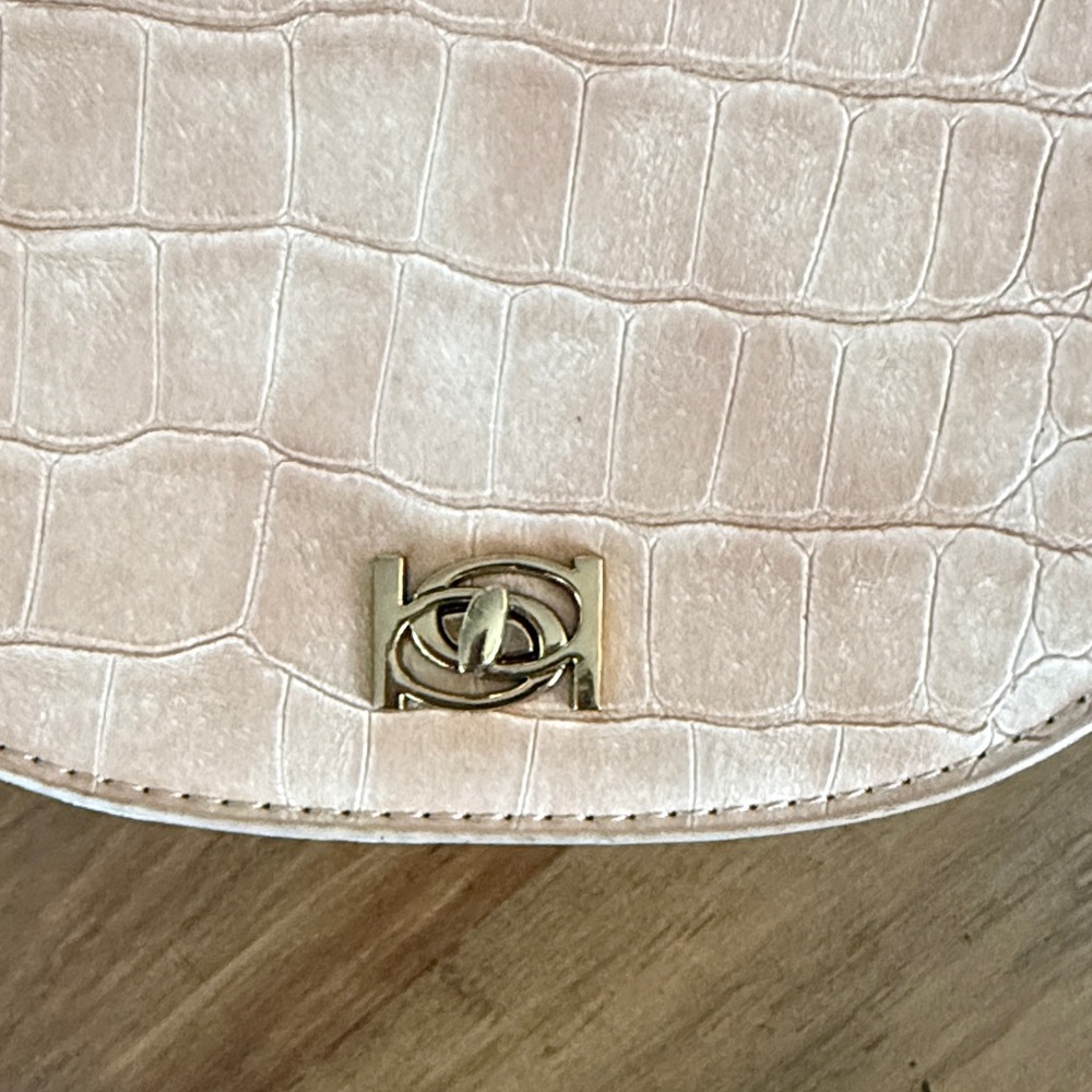 *BEBE* Michelle Mini Saddle Bag Crossbody Chain Strap Shoulder Purse tan - NEW - Picture 9 of 12